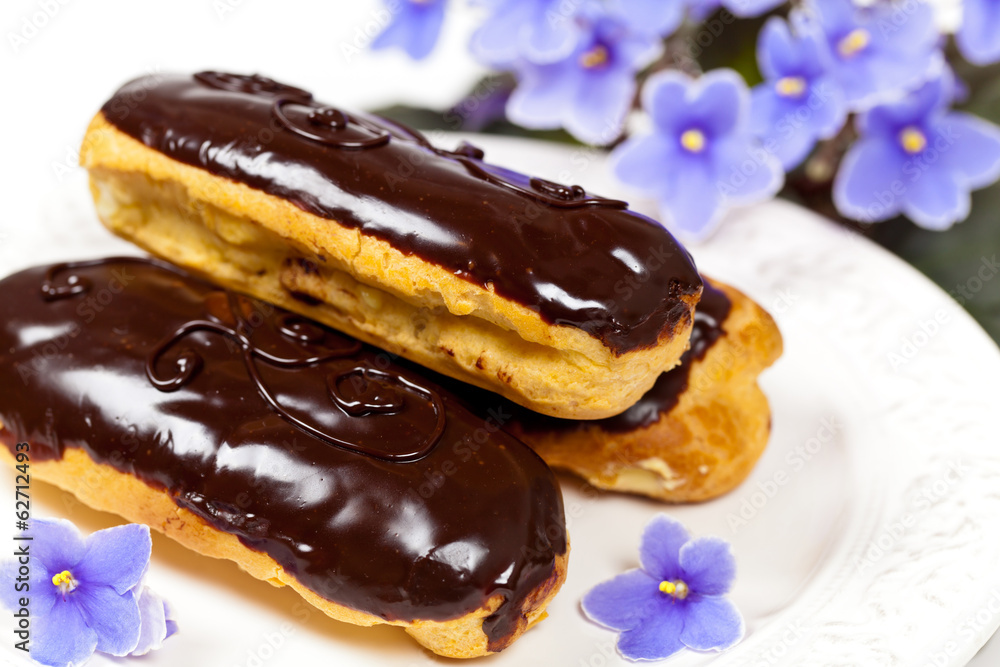 Chocolate eclairs Chocolate eclairs