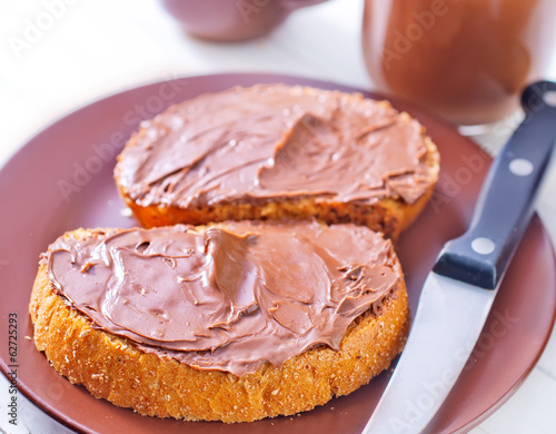 bread with chocolate cream