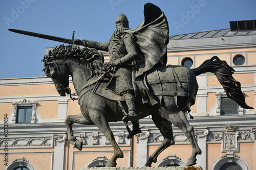 Monumento de el Cid, camino de santiago, Burgos, España photo