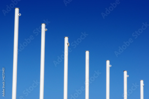 Quadro su tela empty white flag poles