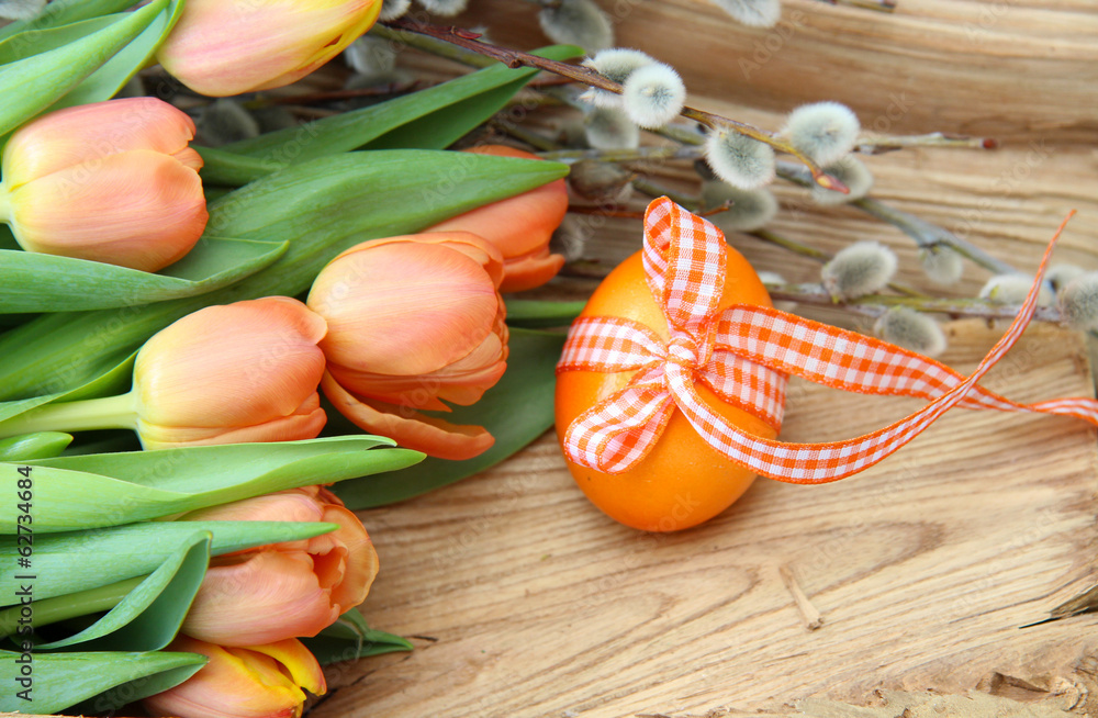 Frühlingboten und ein Osterei Frühlingboten und ein Osterei