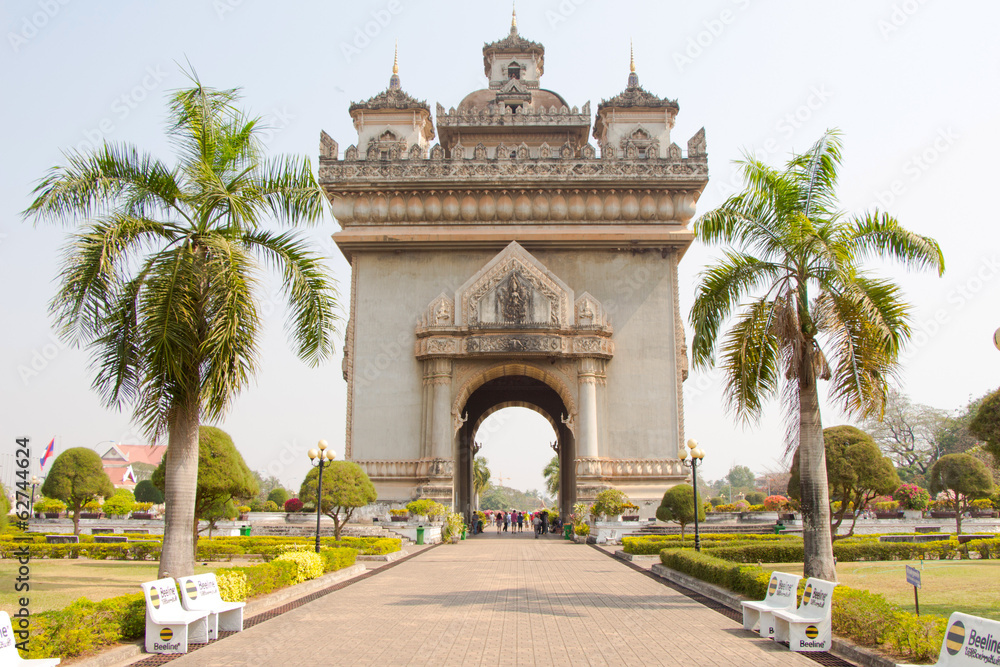 Patuxai Gate in Thannon Lanxing area of Vientiane