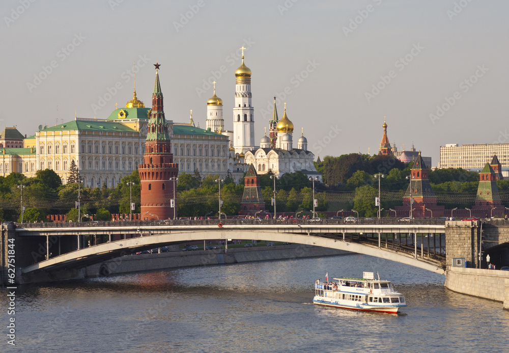 Moscow river. Kremlin.