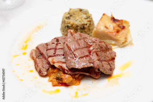 Lamb fillet with potato gratin and bulgur