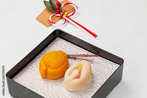 鶴・亀のめでたい和菓子・饅頭