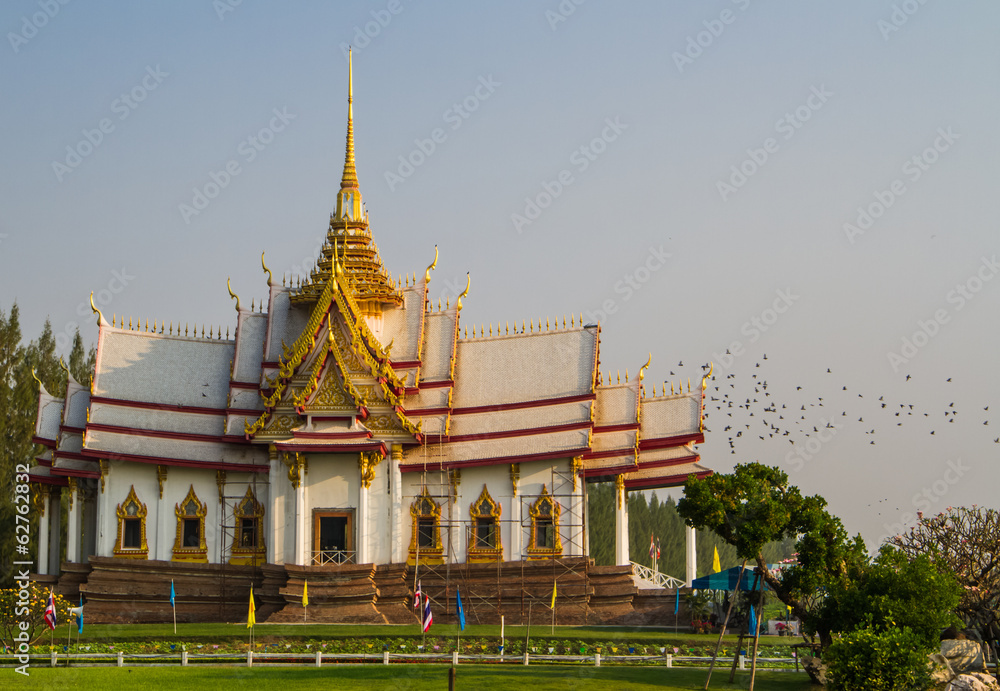 Naklejka premium Beautiful buddhist temple
