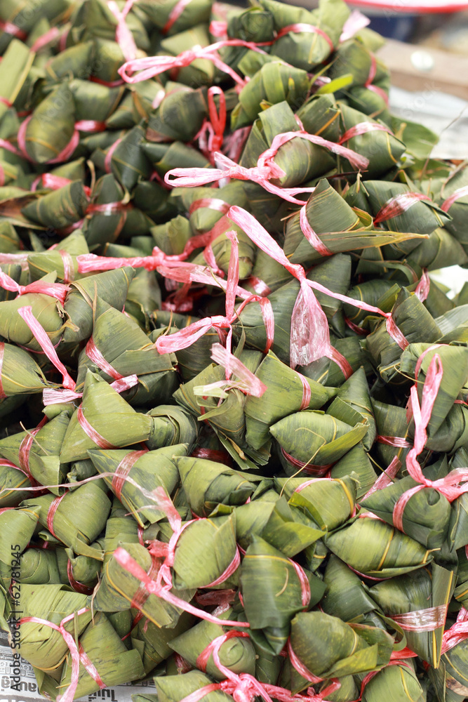 Fototapeta premium Sticky rice wrapped - dessert Thailand.