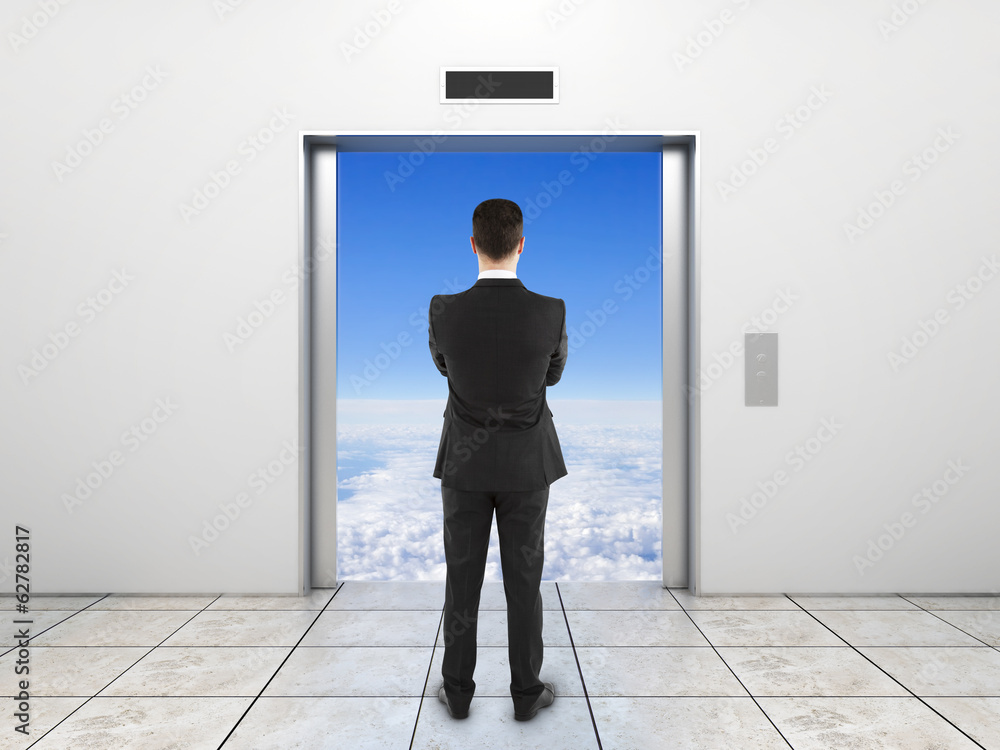 Fototapeta premium elevator to sky