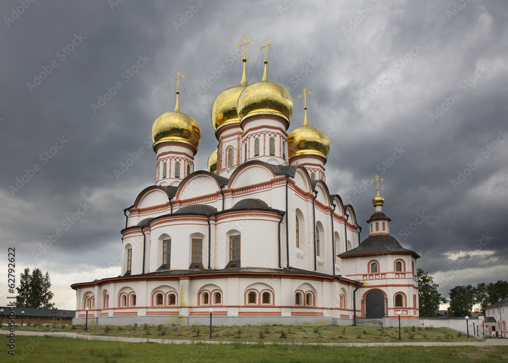Валдайский Иверский Богородицкий монастырь. Иверский собор Валдайский Иверский Богородицкий монастырь. Иверский собор