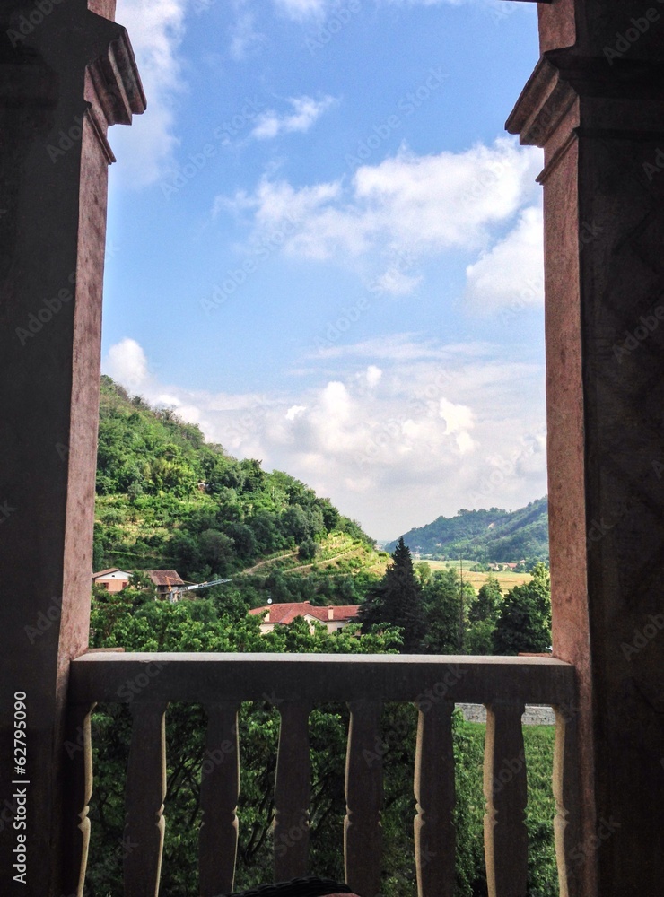 Fototapeta premium vista dalla villa