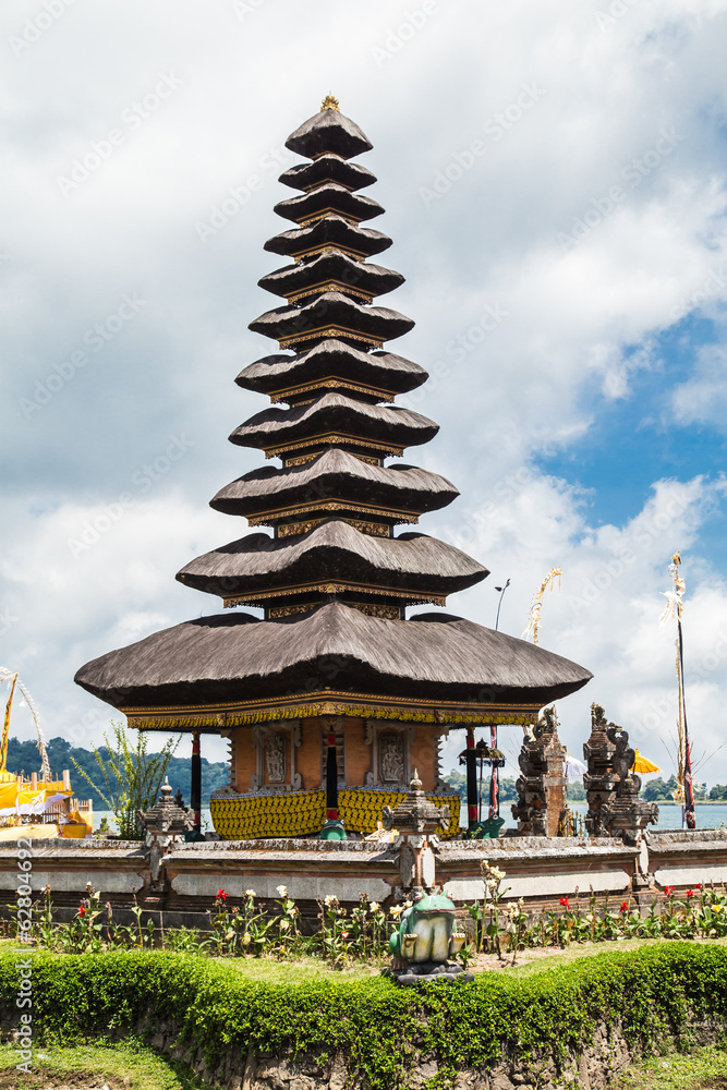 Ulun Danu temple