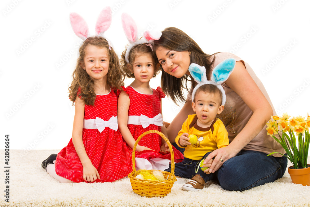 Beauty Easter family - obrazy, fototapety, plakaty 