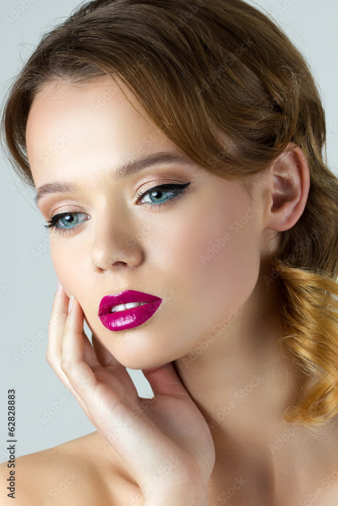 Portrait of ypung beautiful brunette woman Portrait of ypung beautiful brunette woman