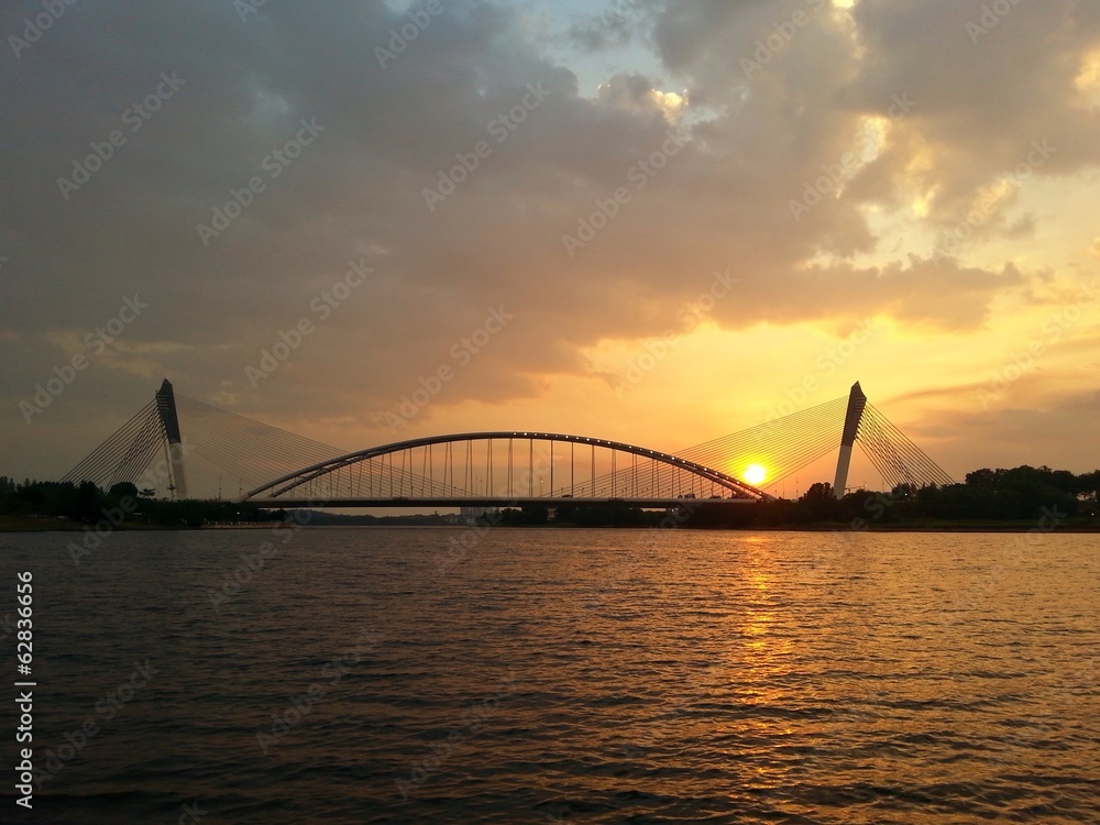 Obraz premium bridge at senset