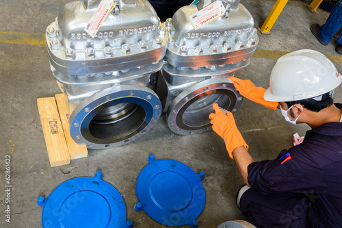 Liquid Penetrant Testing on valve