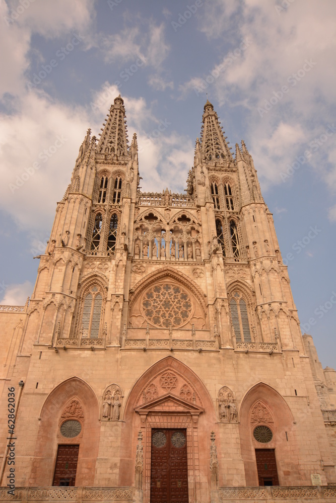 Maravilloso edificio de la Catedral Gotica de Burgos (España)