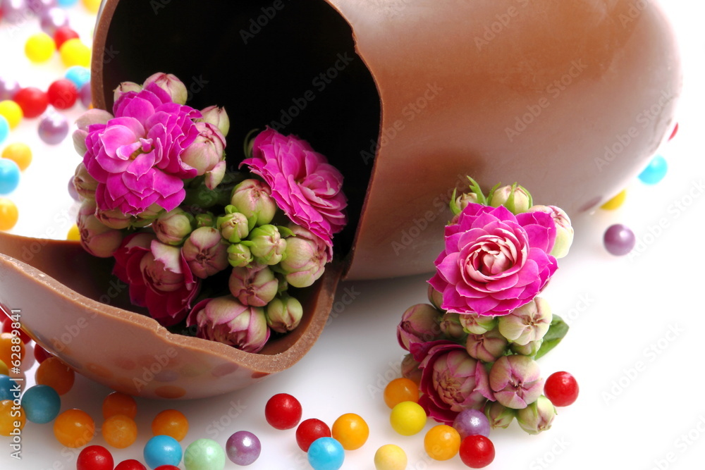 Uovo di cioccolato con fiori - obrazy, fototapety, plakaty 