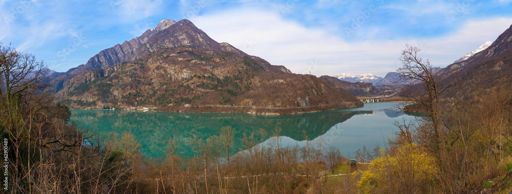 Lago Cavazzo, der größte See Friauls