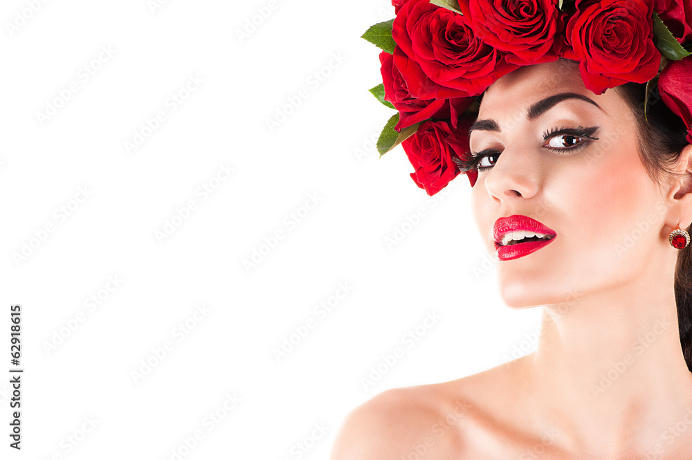 Naklejka premium portrait of beauty fashion model with red roses hairstyle