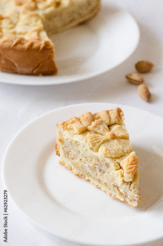 pie patterned in the form of flowers pie patterned in the form of flowers