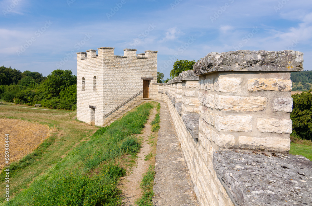 Römerkastell in Pfünz Turm und Mauer