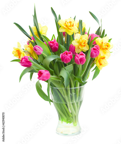 Fototapeta Naklejka Na Ścianę i Meble -  bouquet of  tulips and daffodils in vase