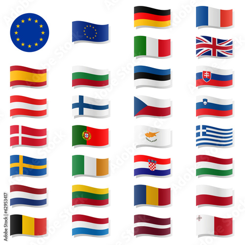 EU Mitgliedstaaten - Flaggen geschwungen
