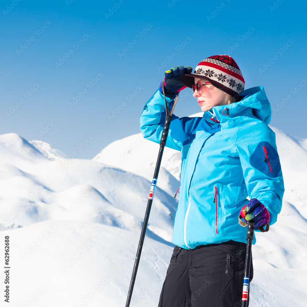 Woman skier.