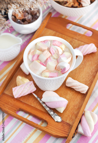 Fototapeta Naklejka Na Ścianę i Meble -  Cup of hot cocoa with marshmallows