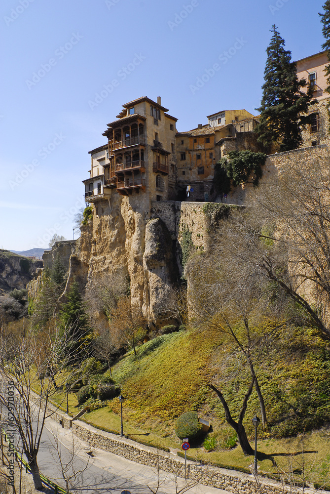 hanging housesof cuenca