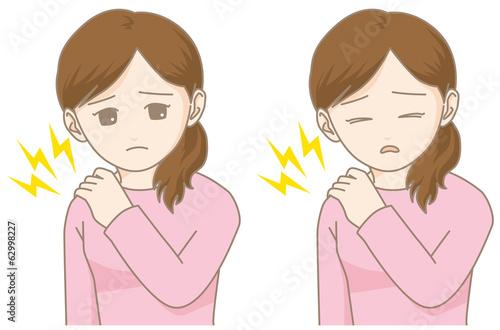 肩こりに悩む女性