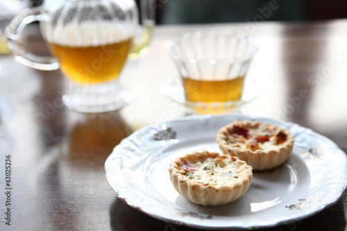 Mini fruit tart and tea