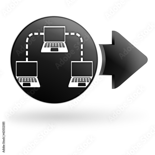réseau informatique sur bouton noir