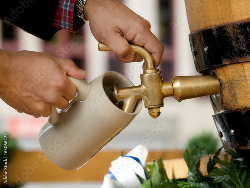 Fassbieranstich 08189.jpg