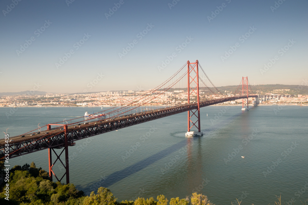 Fototapeta premium 25th April Bridge, Lisbon, Portugal