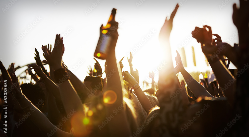 Fototapeta premium Crowds Enjoying Themselves At Outdoor Music Festival