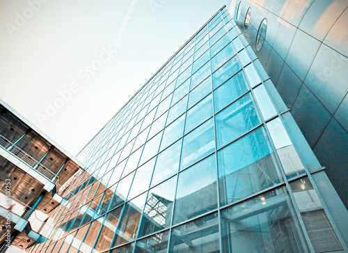 фотографія perspective black texture of tall block apartment building