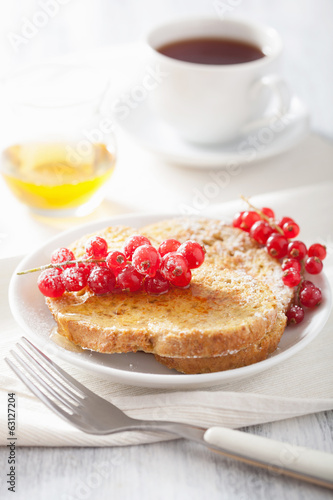 Wallpaper Mural french toast with redcurrant and honey for breakfast Torontodigital.ca