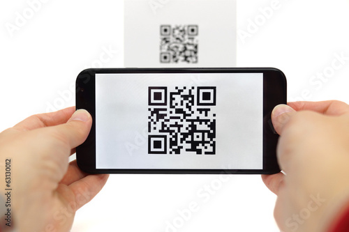 Scanning QR code with mobile smart phone