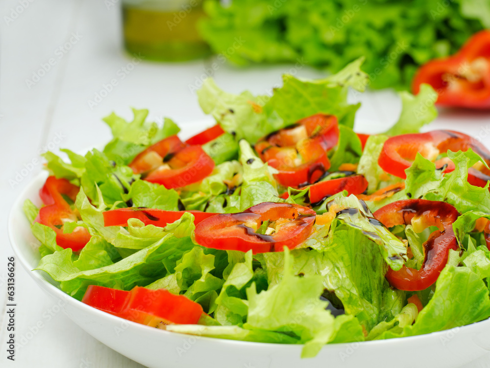 Salad with lettuce and red pepper Salad with lettuce and red pepper