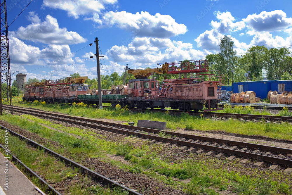 The auxiliary working train at station in rural areas The auxiliary working train at station in rural areas