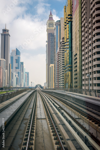 Dubai Metro © badahos