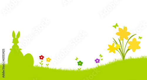 Osterwiese mit bunten Eiern