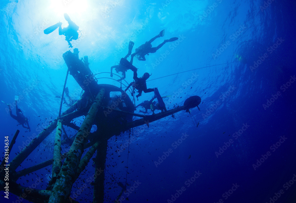 Divers Divers
