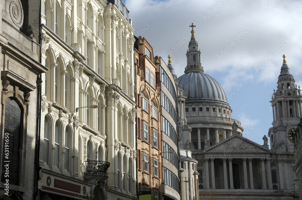 St Pauls Cathedral in London on top of Ludgate Hill