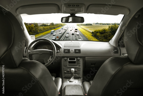 viaggiare in autostrada © Photobeps