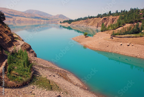 Чарвакское водохранилище в Узбекистане