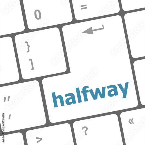 фотографія halfway word on computer pc keyboard key