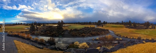 Fototapeta Naklejka Na Ścianę i Meble -  Central Oregon Golf Course Landscape Panorama