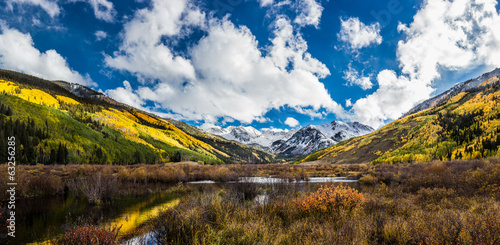 Colorful Colorado mountain in fall © kanonsky